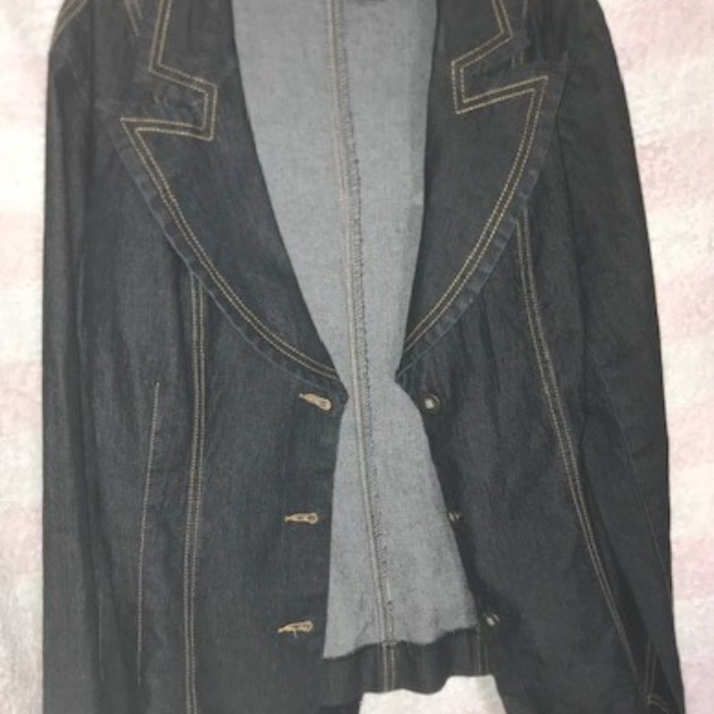 Bisou Bisou | Michele Bohbot Dark Wash Fitted Denim Jacket
